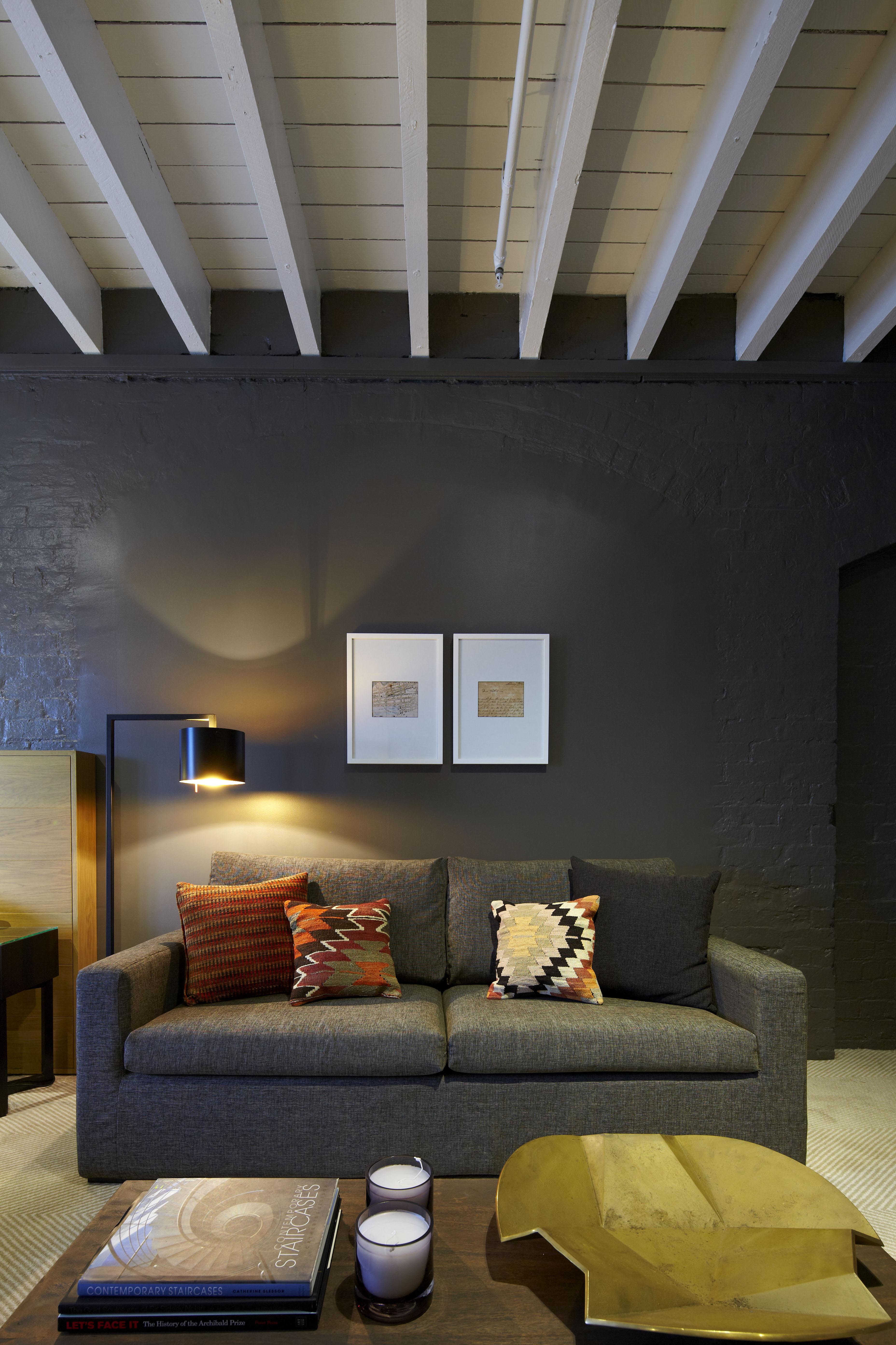 Harbour Rocks By Ode Hotels Сідней Екстер'єр фото A dark living room